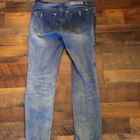 Grace in La jeans - Picture 4 of 4